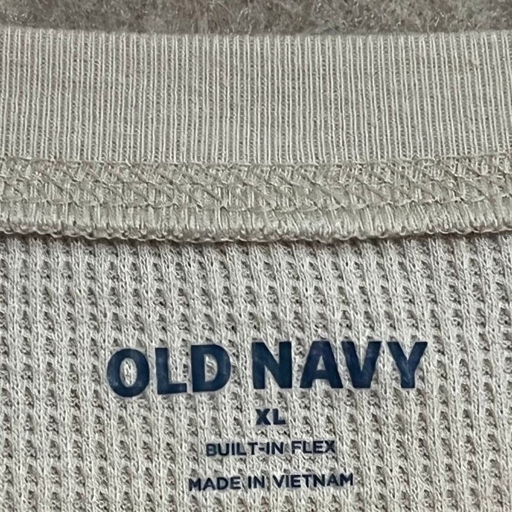 Old Navy Button Henley Cream Thermal Built-in Flex Shirt Size XL - Picture 3 of 9